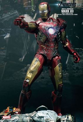 Imagen de Los Vengadores Figura Iron Man MK VII Battle Damaged Movie Promo