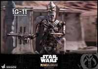 Foto de Star Wars The Mandalorian Figura 1/6 IG-11 36 cm RESERVA