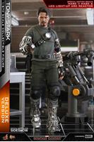 Foto de Iron Man Figura Movie Masterpiece 1/6 Tony Stark (Mech Test Deluxe Version) 30 cm RESERVA