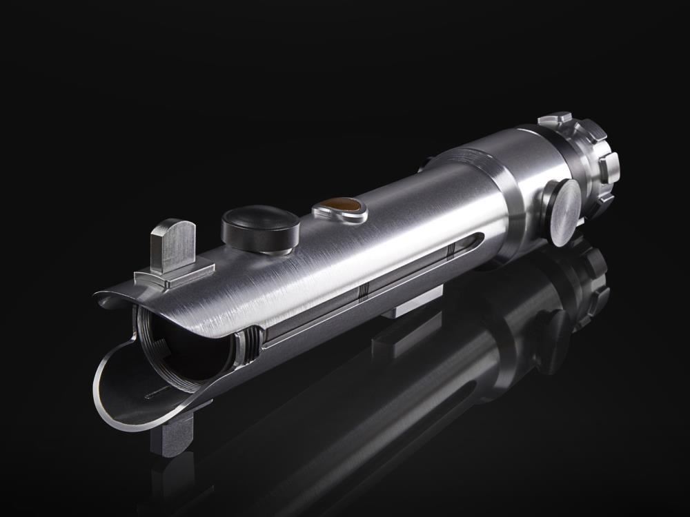 hasbrostarwarstheblackseriesahsokatanoforcefxelitelightsaber