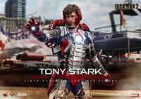 Foto de Iron Man 2 Figura Movie Masterpiece 1/6 Tony Stark (Mark V Suit Up Version) 31 cm