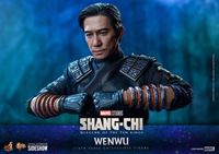 Foto de Shang-Chi and the Legend of the Ten Rings Figura Movie Masterpiece 1/6 Wenwu 28 cm RESERVA