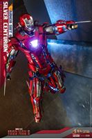 Foto de Iron Man 3 Figura Movie Masterpiece 1/6 Silver Centurion (Armor Suit Up Version) 32 cm RESERVA