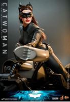 Foto de The Dark Knight Trilogy Figura Movie Masterpiece 1/6 Catwoman 29 cm
