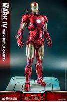Picture of Iron Man 2 Figura 1/4 Iron Man Mark IV with Suit-Up Gantry 49 cm