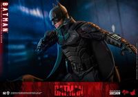 Foto de The Batman Figura Movie Masterpiece 1/6 Batman 31 cm RESERVA