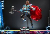 Picture of Thor: Love and Thunder Masterpiece Figura 1/6 Thor 32 cm RESERVA