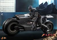 Foto de The Flash Figura Movie Masterpiece 1/6 Batman 30 cm