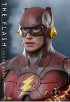 Foto de The Flash Figura Movie Masterpiece 1/6 The Flash (Young Barry) 30 cm