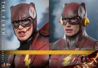 Foto de The Flash Figura Movie Masterpiece 1/6 The Flash (Young Barry) 30 cm RESERVA