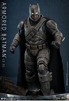 Foto de Batman v Superman: El amanecer de la justicia Figura Movie Masterpiece 1/6 Armored Batman 2.0 33 cm