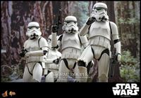 Foto de Star Wars Figura Movie Masterpiece 1/6 Stormtrooper with Death Star Environment 30 cm