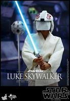 Foto de Star Wars Episodio IV - Una Nueva Esperanza Figura 1/6 Luke Skywalker Movie Masterpiece 30 cm