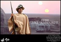 Foto de Star Wars Episodio IV - Una Nueva Esperanza Figura 1/6 Luke Skywalker Movie Masterpiece 30 cm