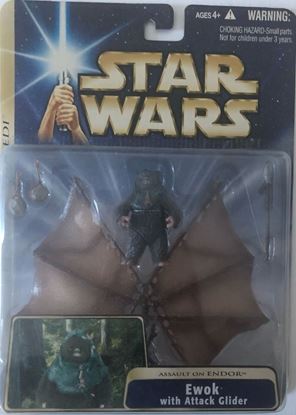 Imagen de FIGURA STAR WARS - RETURN OF THE JEDI - ASSAULT ON ENDOR - EWOK WITH ATTACK GLIDER - HASBRO