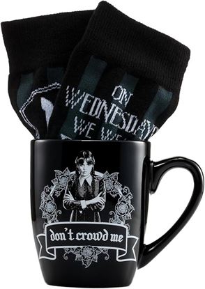 Imagen de Set Taza y Calcetines "Don't Crowd Me" - Miércoles - Wednesday